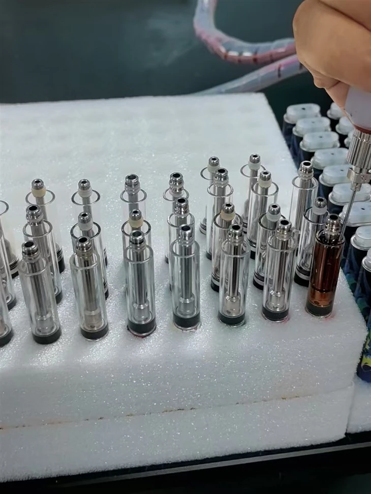 Hot Selling GT10 Flex Vape Pen/Vape Cartridge Oil Filling Machine For D8 D9 HHC THC Distillate CBD